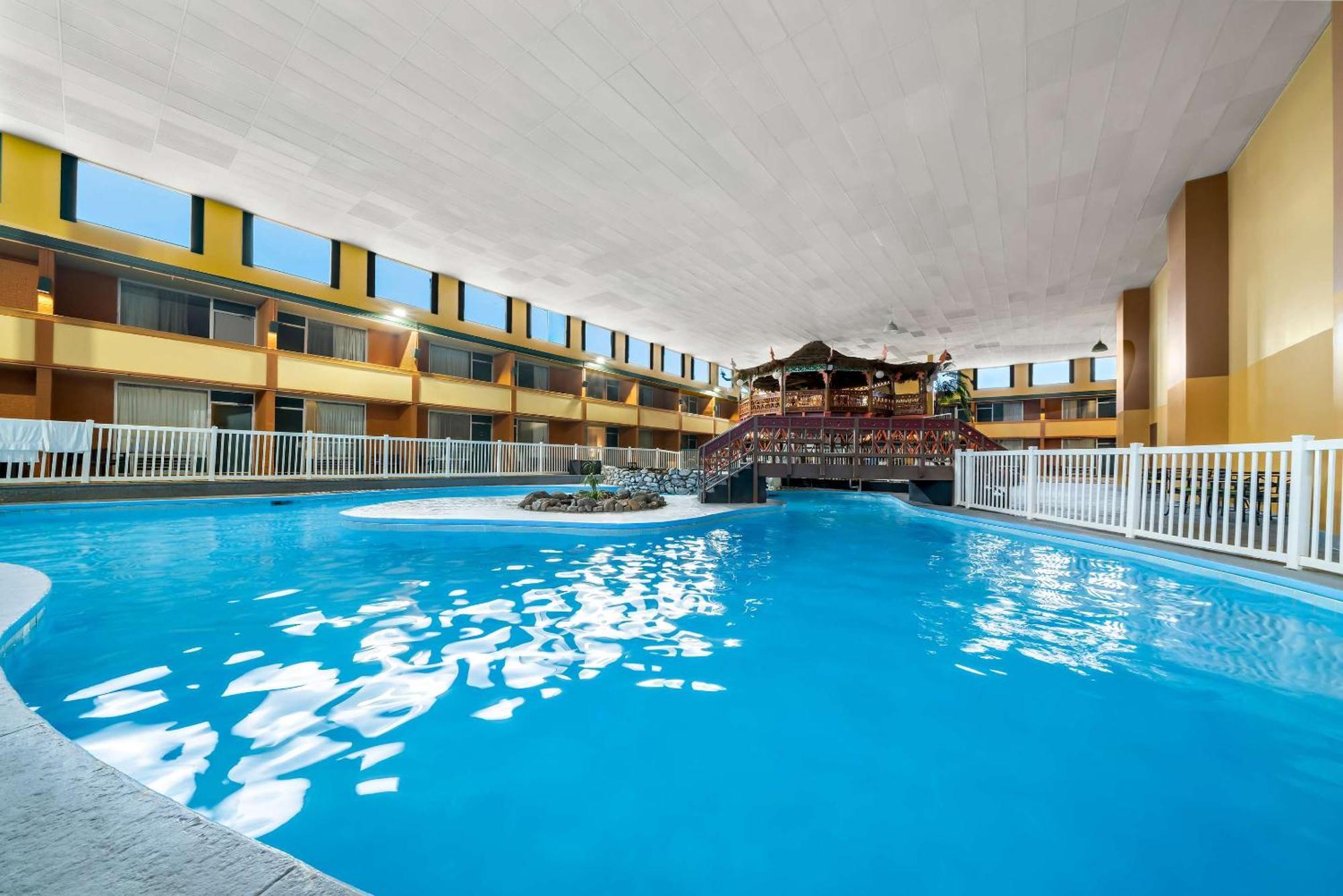 Suburban Studios, Kearney Exteriör bild