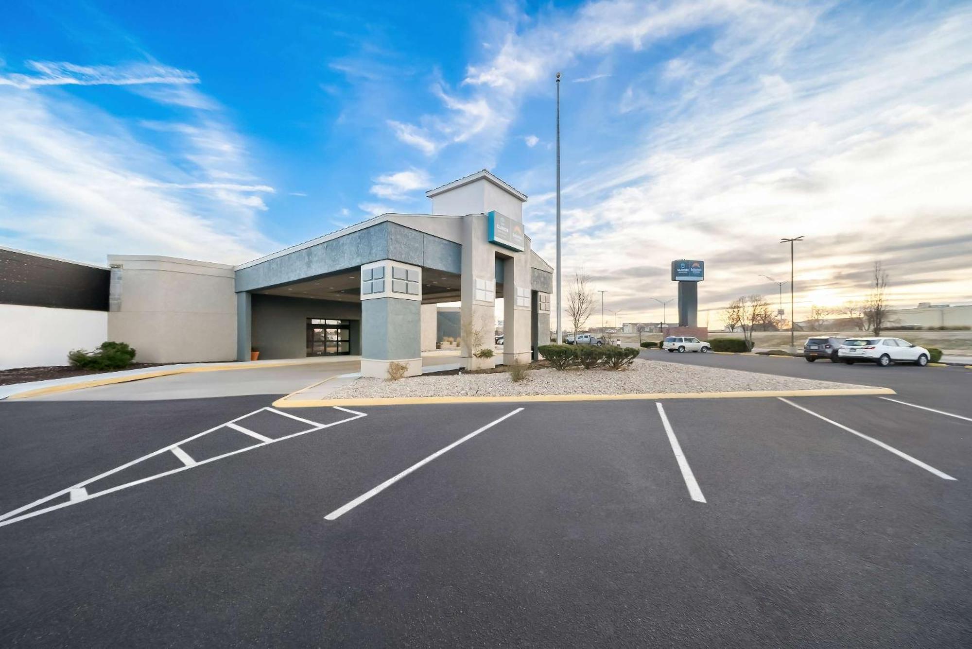 Suburban Studios, Kearney Exteriör bild